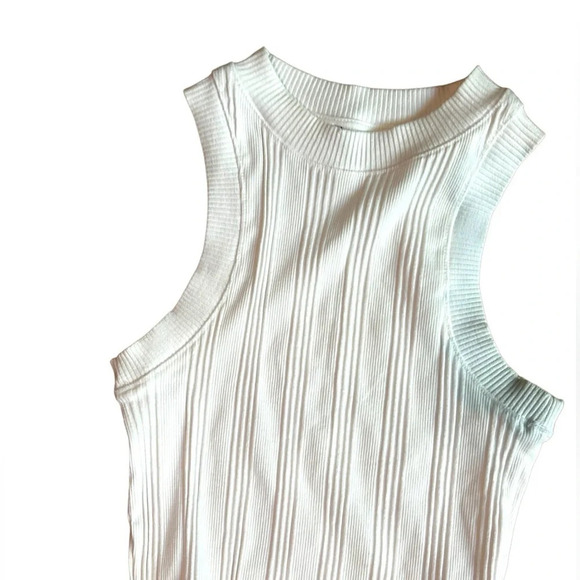 Zara Tank Top White Ribbed Stretch Size Small Excellent Condition Round Neck - Picture 2 of 7
